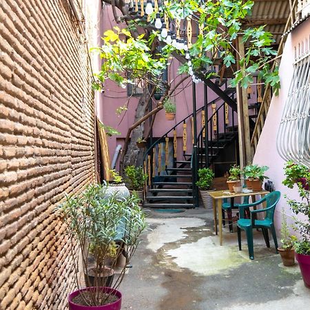 Home 12 تبليسي المظهر الخارجي الصورة